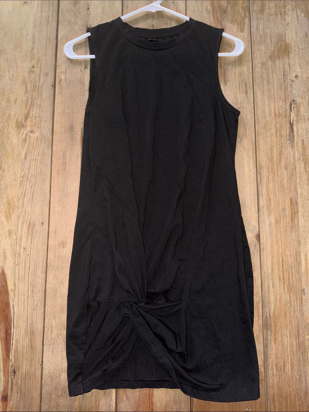 Black Sleeveless Twist-Front Women's Dress